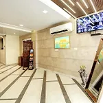 Hotel Neu Villa - Luxurious Suites