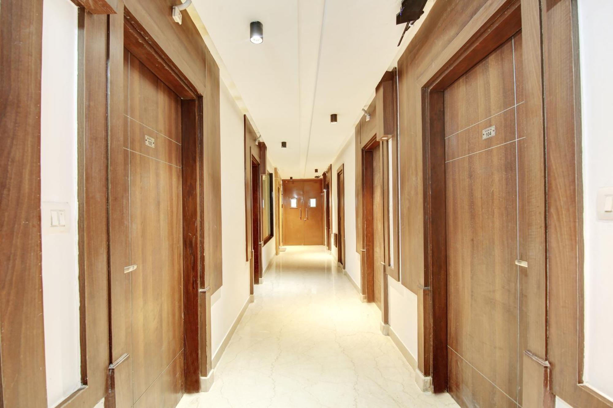 Hotel Neu - Luxurious 4*