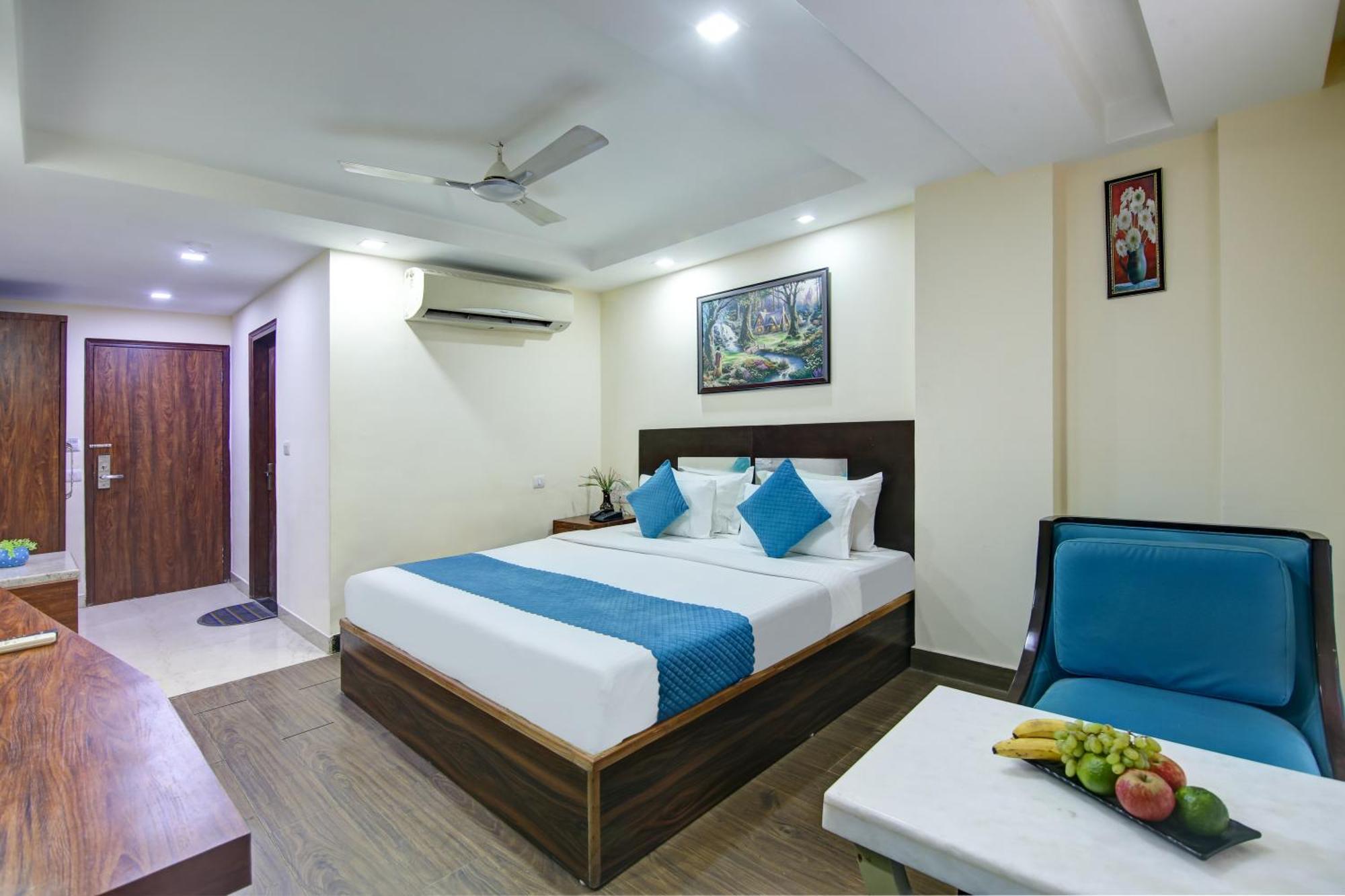 Neu - Luxurious New Delhi