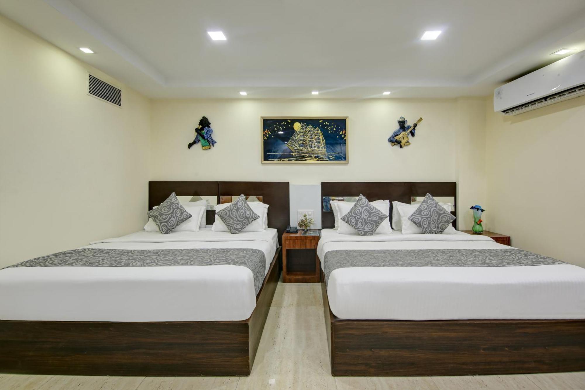 Neu - Luxurious Hotel New Delhi