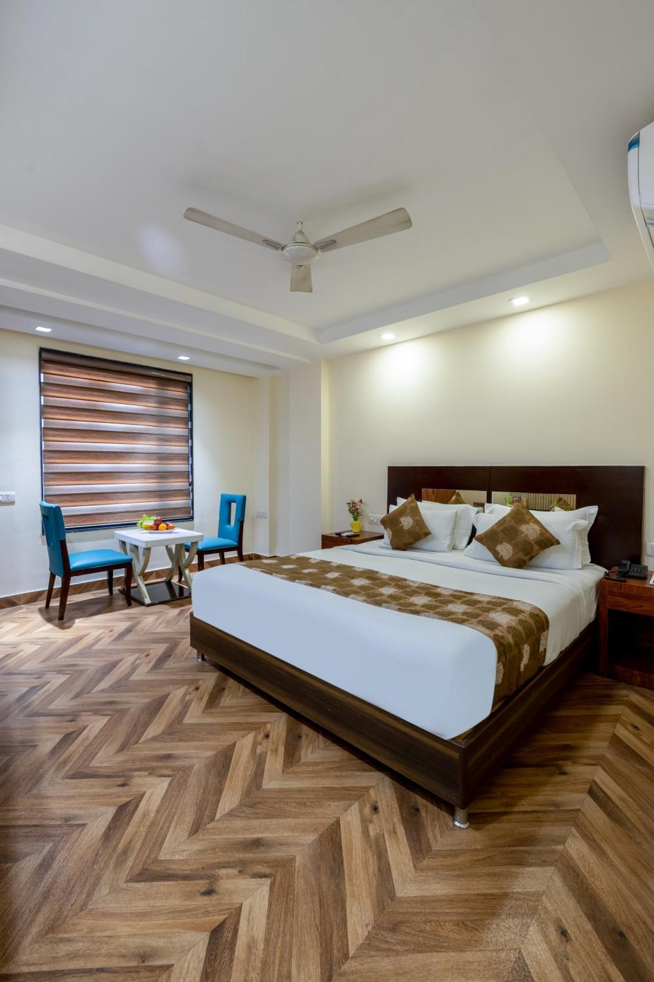 Neu Center 4* New Delhi